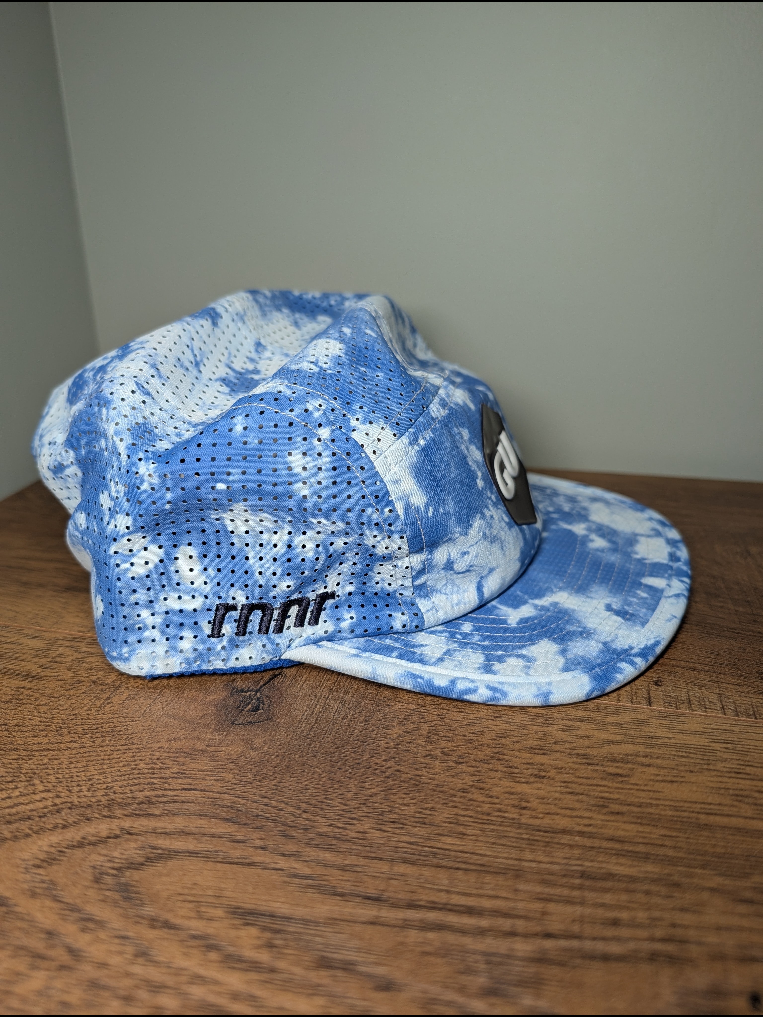Rnnr Pacer Running Cap Blue/White Tie-Dye Ventilated Five-Panel Hat Nwt 56cm — image 3 of 8